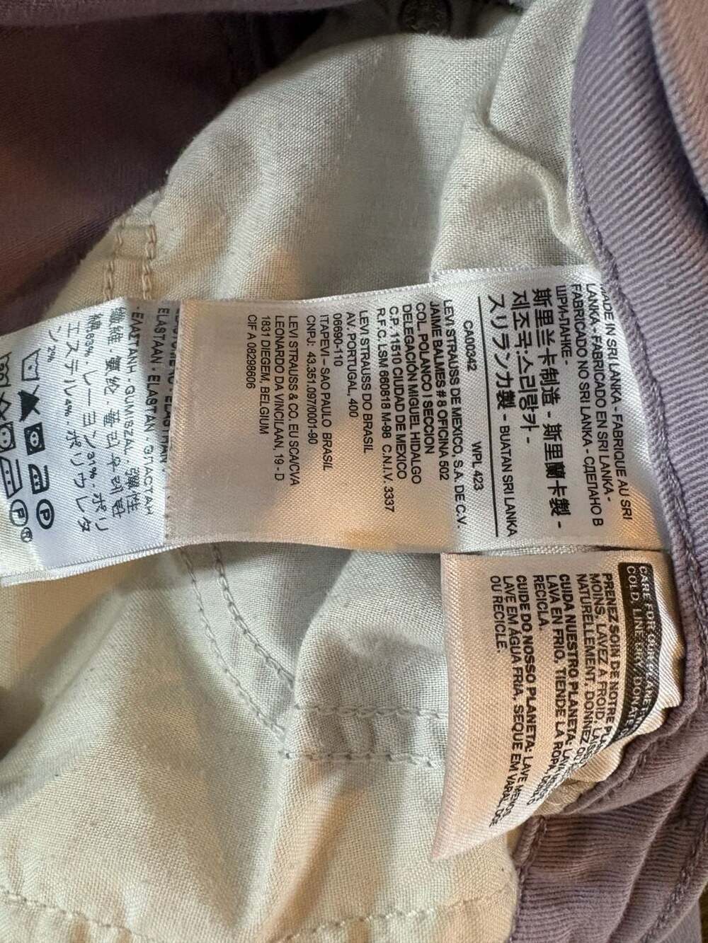 Levi's Bermuda Short Mauve Women's Size 30 - Picture 3 of 7
